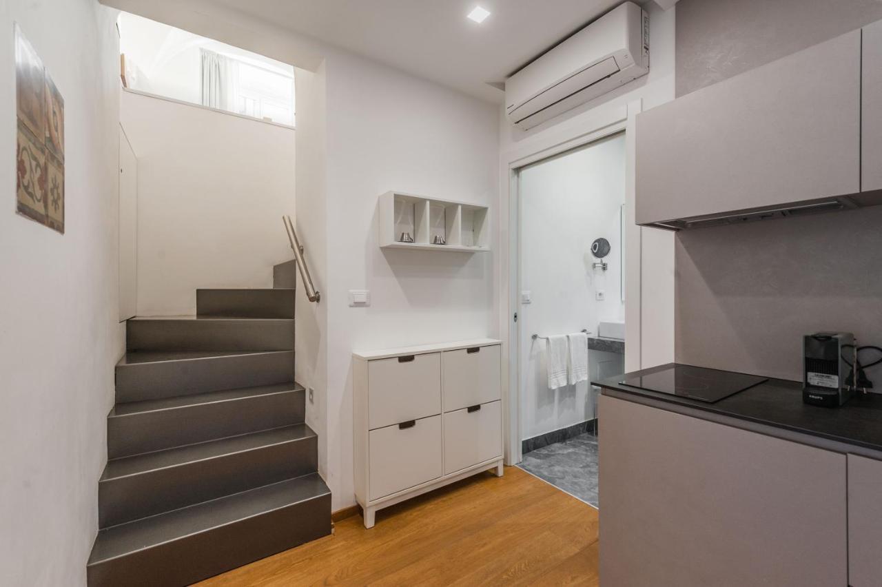Rg8 Independent Apartment คาตาเนีย ภายนอก รูปภาพ
